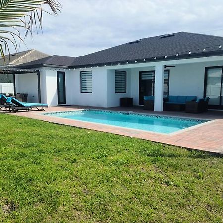 Casa Sevilla, Heated Pool, Sleeps 9, 4B3B Cape Coral Exteriör bild