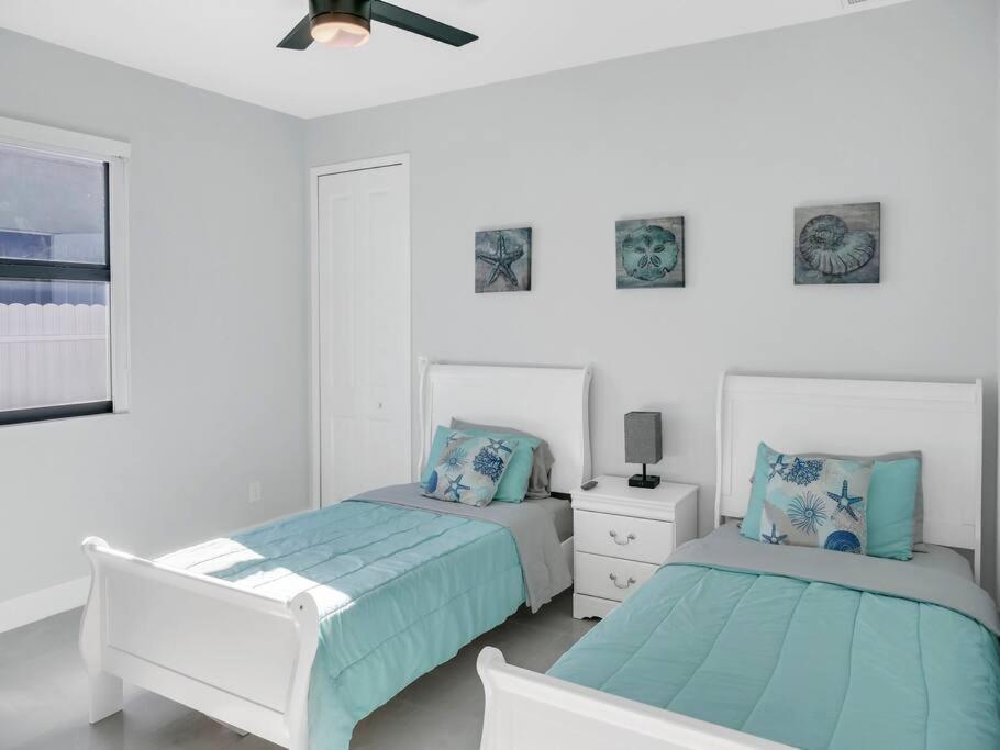 Casa Sevilla, Heated Pool, Sleeps 9, 4B3B Cape Coral Exteriör bild