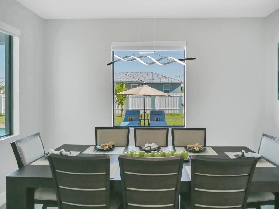 Casa Sevilla, Heated Pool, Sleeps 9, 4B3B Cape Coral Exteriör bild