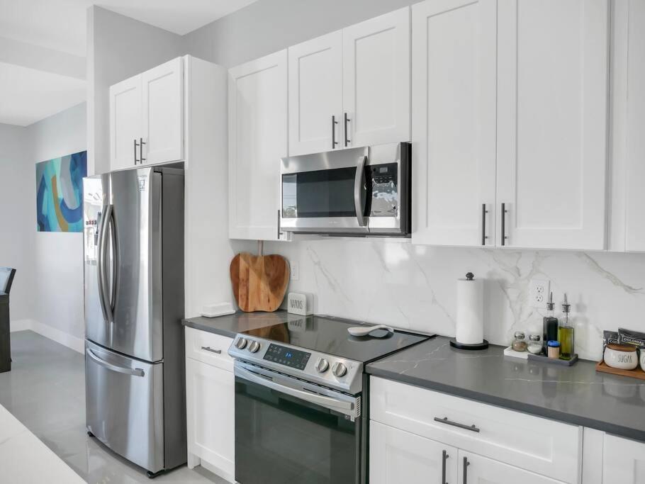 Casa Sevilla, Heated Pool, Sleeps 9, 4B3B Cape Coral Exteriör bild